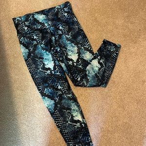 Blue snake print leggings size M